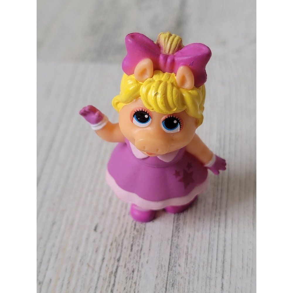 Disney pink bow dress Ms Piggy Muppets star‎ toy figure